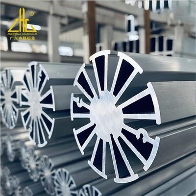 Kühlkörper aus extrudiertem Aluminium